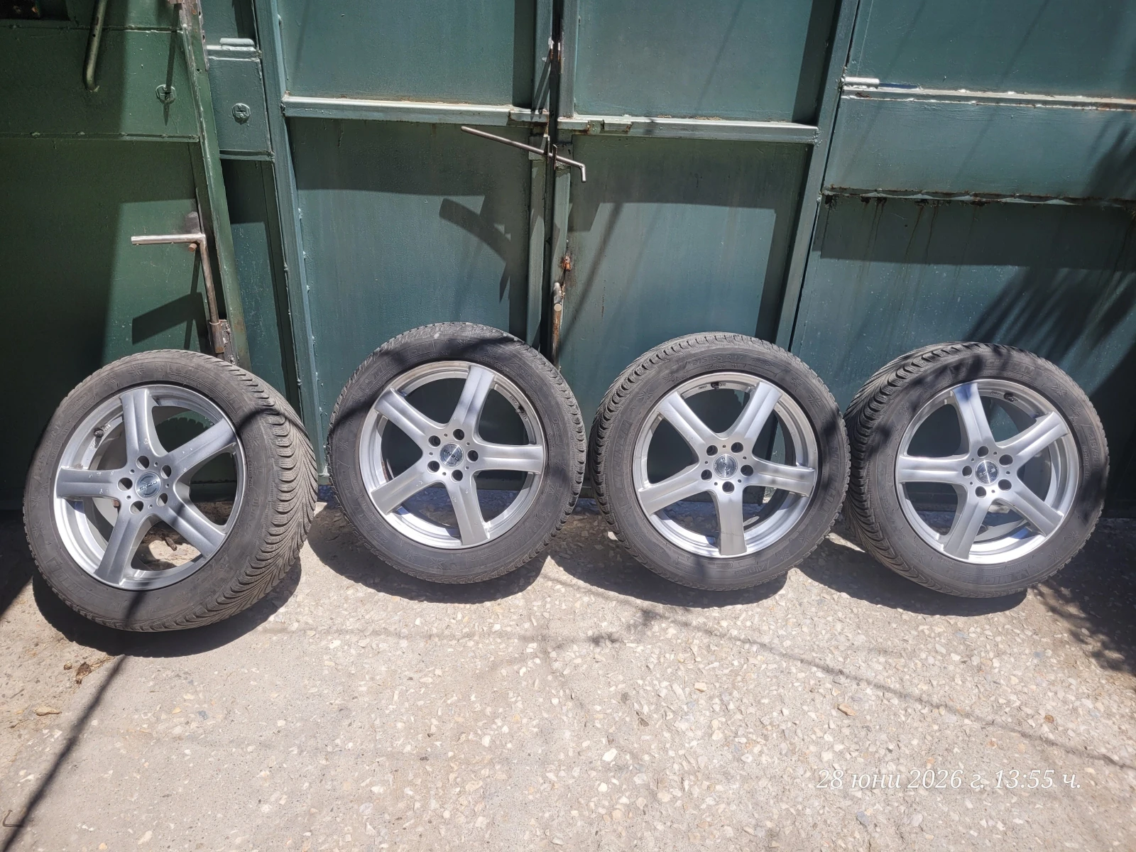 Гуми с джанти Michelin 215/55R17, снимка 9 - Гуми и джанти - 55077231