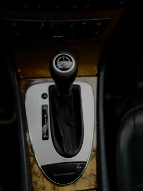 Mercedes-Benz 320, снимка 7