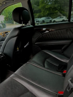 Mercedes-Benz 320, снимка 16