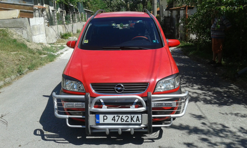 Opel Zafira 1.8 benzin, снимка 1 - Автомобили и джипове - 45901922