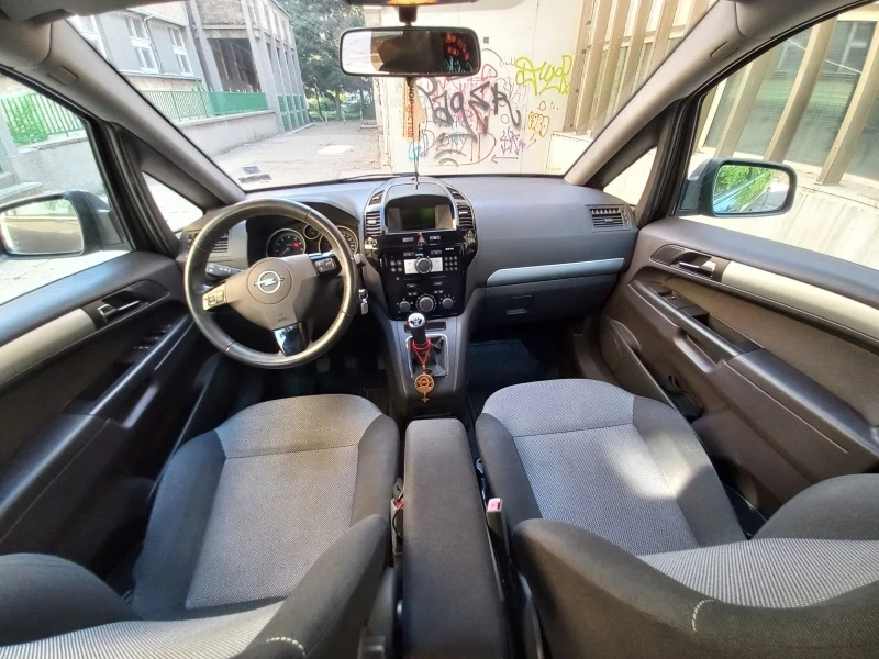 Opel Zafira 1.6, снимка 13 - Автомобили и джипове - 46505566