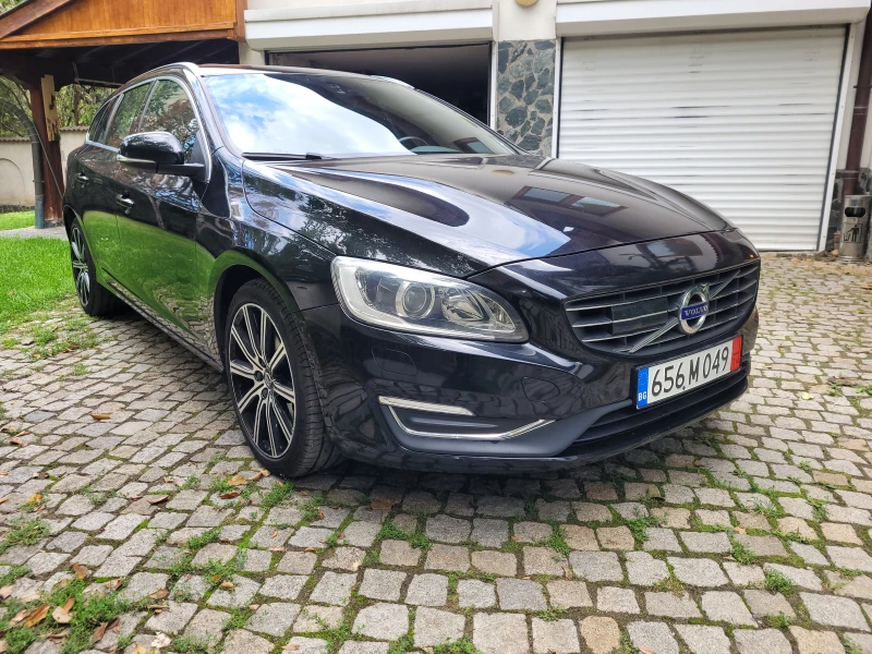 Volvo V60 D3, снимка 3 - Автомобили и джипове - 47359310