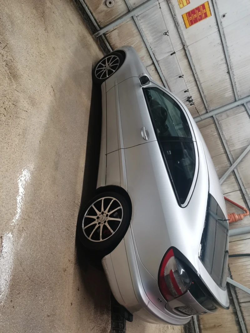 Mercedes-Benz C 220 2.2, снимка 3 - Автомобили и джипове - 48261316