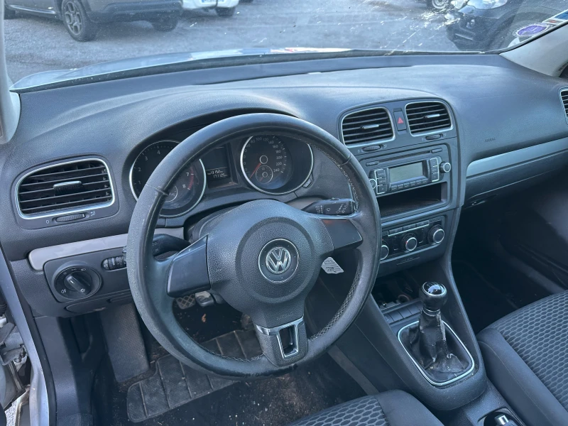 VW Golf 1.4i, снимка 10 - Автомобили и джипове - 49496948