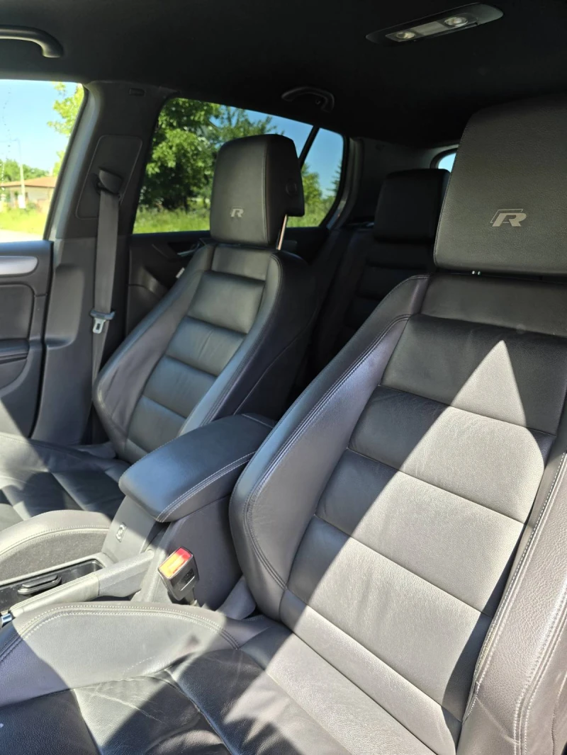 VW Golf R 2.0 TSI, снимка 8 - Автомобили и джипове - 52099829