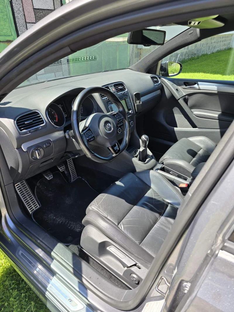 VW Golf R 2.0 TSI, снимка 9 - Автомобили и джипове - 52099829