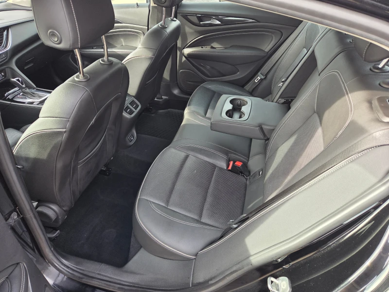 Opel Insignia 2.0CDTI/Нави/Кожа, снимка 8 - Автомобили и джипове - 53155515