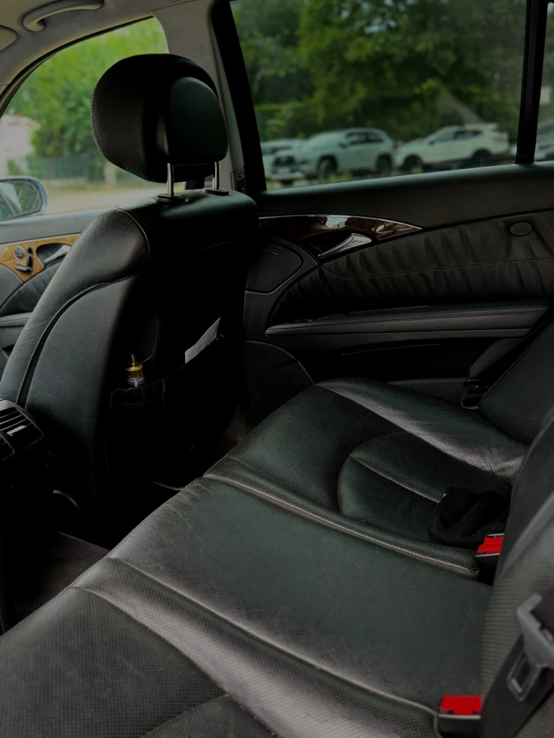 Mercedes-Benz 320, снимка 16 - Автомобили и джипове - 53286319