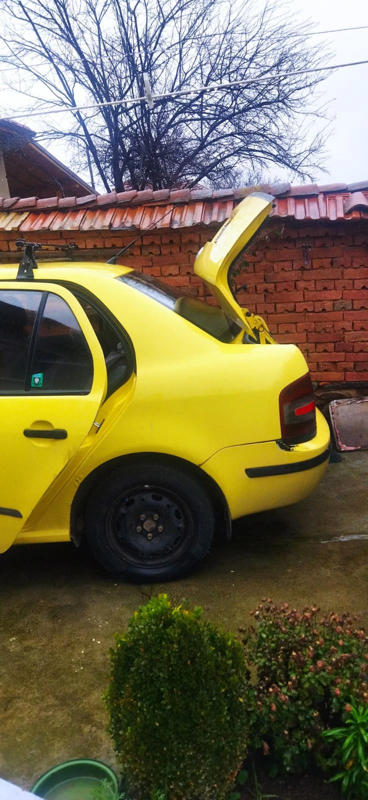 Skoda Fabia 1.9 SDI, снимка 9 - Автомобили и джипове - 52671771