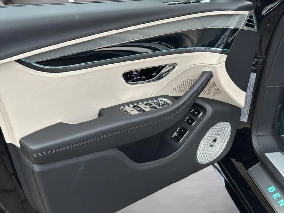 Bentley Flying Spur V8 Hybrid = NEW= Night Vision Гаранция - изображение 7