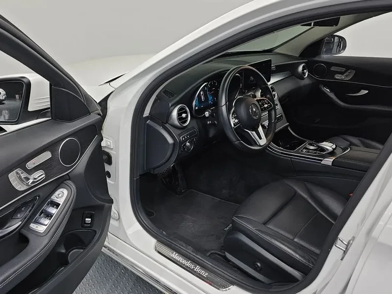 Mercedes-Benz C 220 4MATIC, снимка 10 - Автомобили и джипове - 54287277