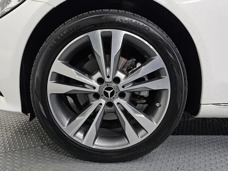 Mercedes-Benz C 220 4MATIC, снимка 5 - Автомобили и джипове - 54287277