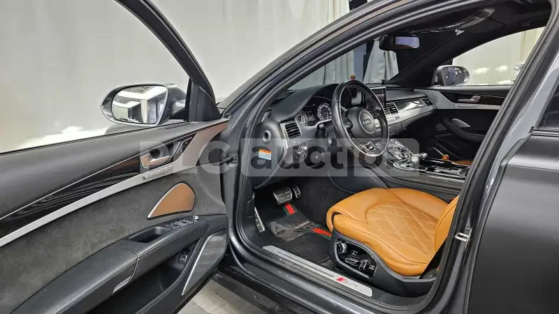 Audi S8 360| ОБДУХВАНЕ| DISTRONIC| ВКЛ.ТЕХНОТЕСТ, снимка 5 - Автомобили и джипове - 54682397