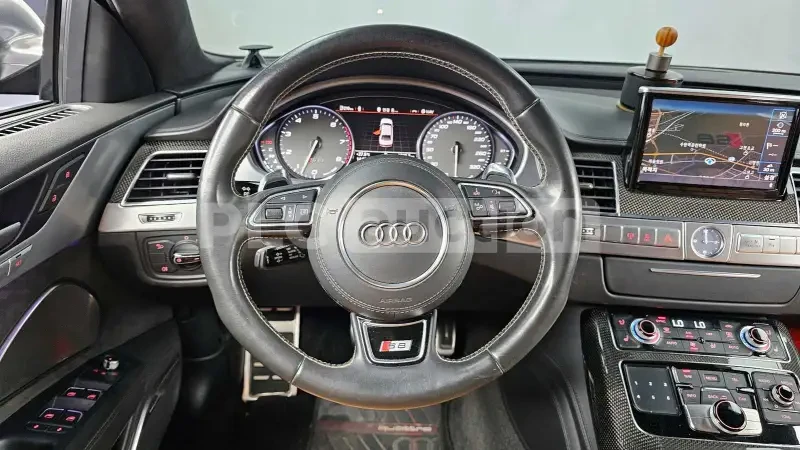 Audi S8 360| ОБДУХВАНЕ| DISTRONIC| ВКЛ.ТЕХНОТЕСТ, снимка 4 - Автомобили и джипове - 54682397