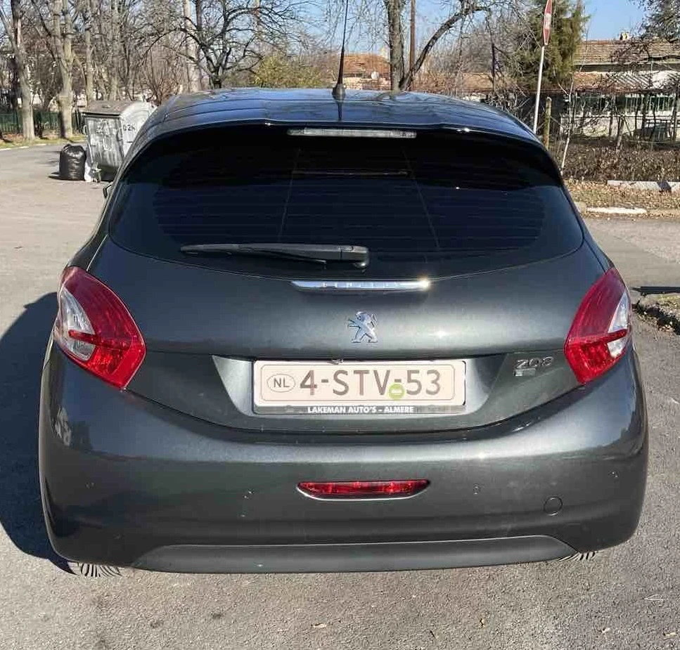 Peugeot 208 Автоматик 1.4еHDI - изображение 3