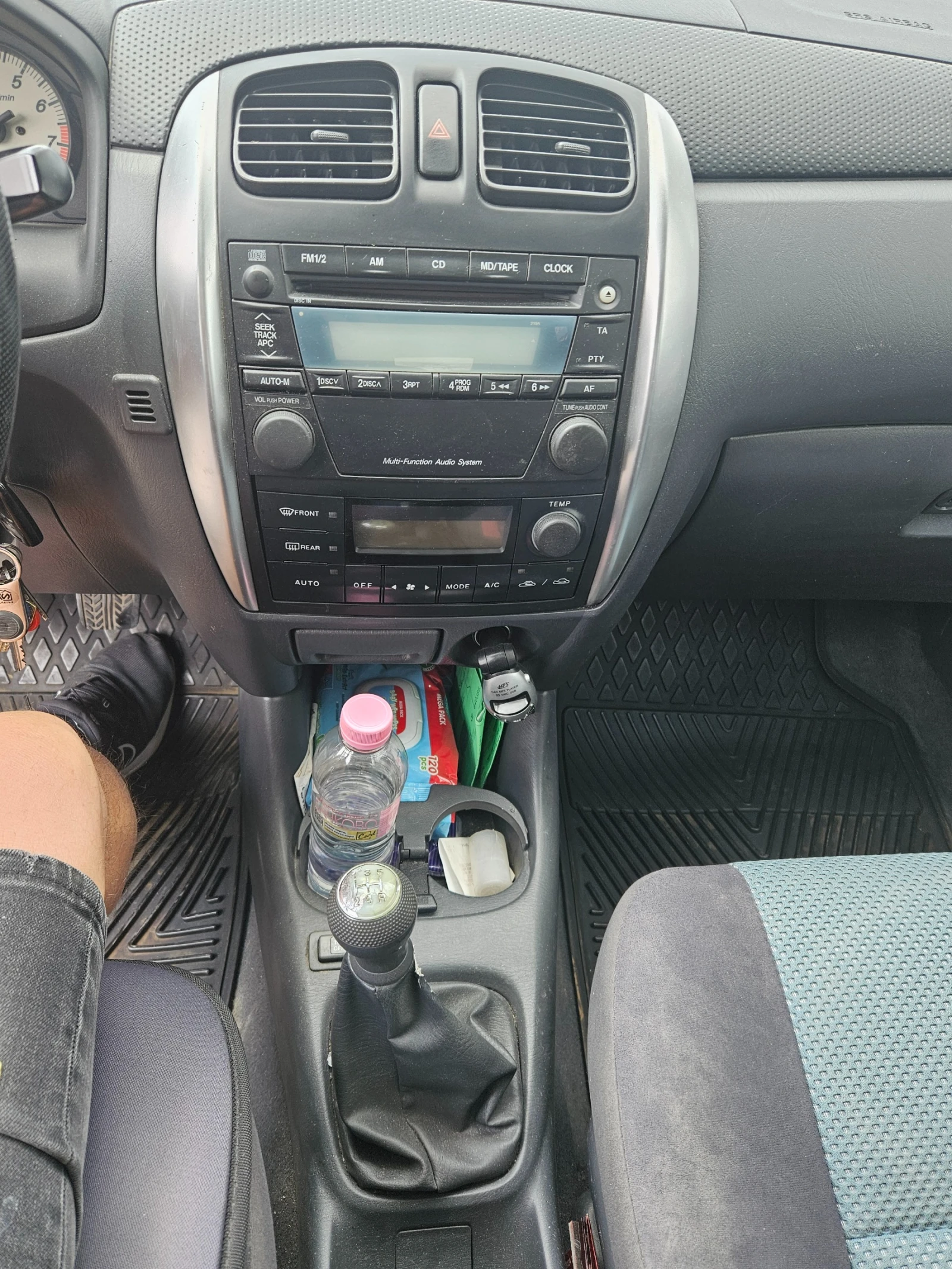 Mazda Premacy 1.8 бенз.+ газ - изображение 8