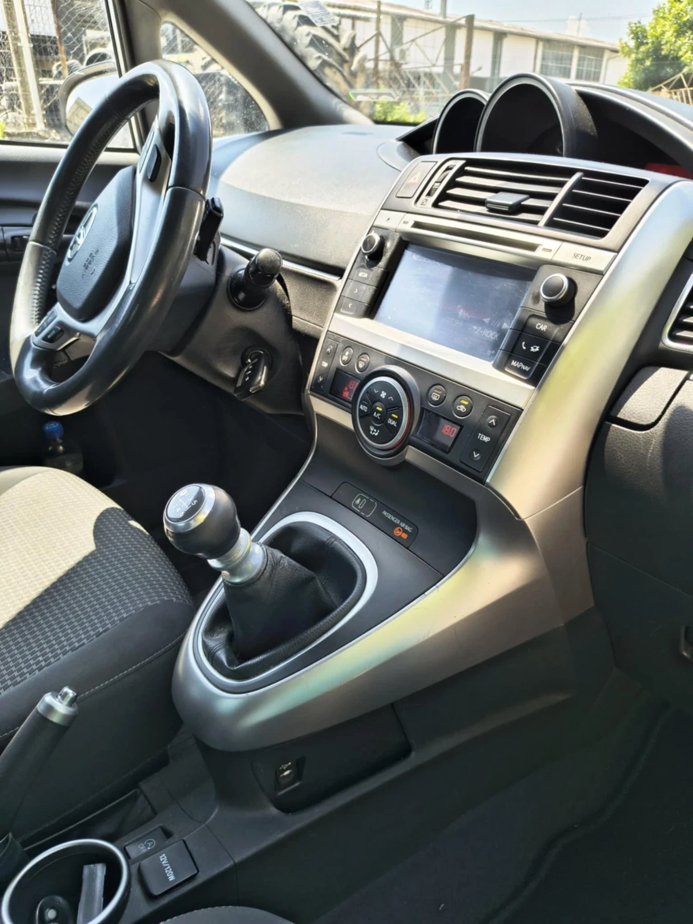 Toyota Verso 2014 - изображение 4