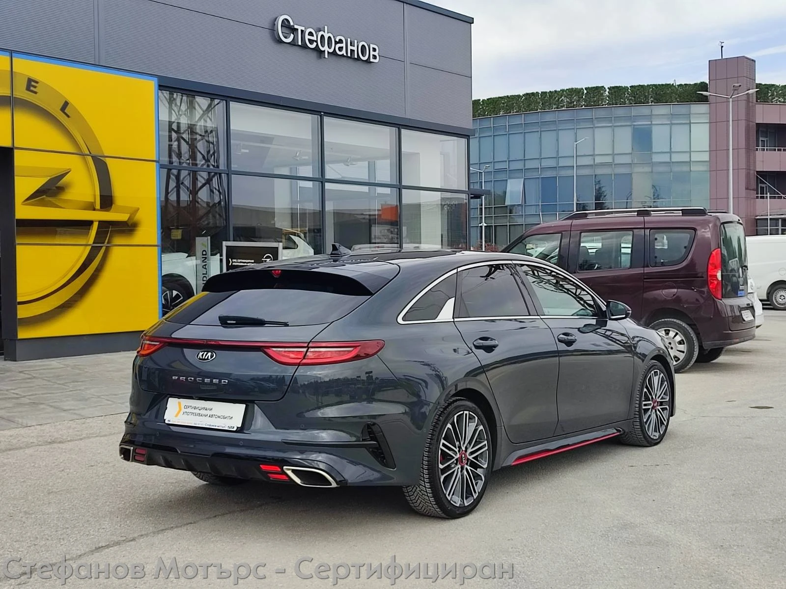 Kia Pro ceed GT Coupe 1.6 T-GDI (204hp) AT7, снимка 8 - Автомобили и джипове - 51377968
