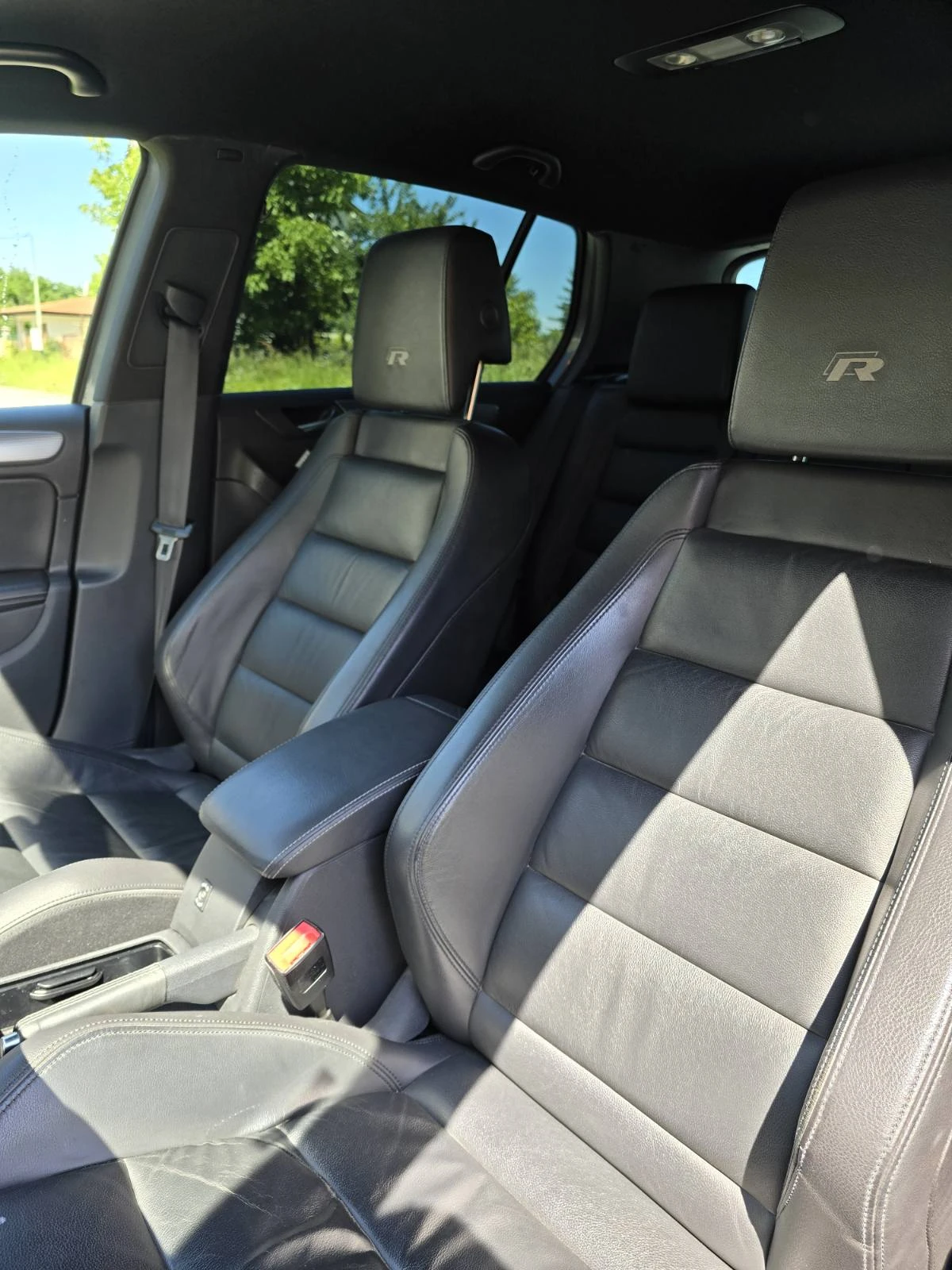 VW Golf R 2.0 TSI - изображение 8