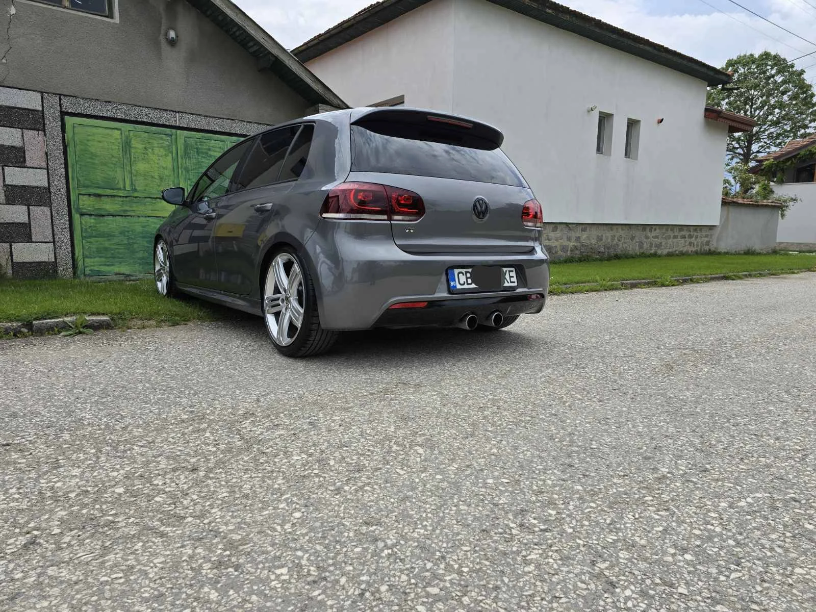 VW Golf R 2.0 TSI - изображение 7