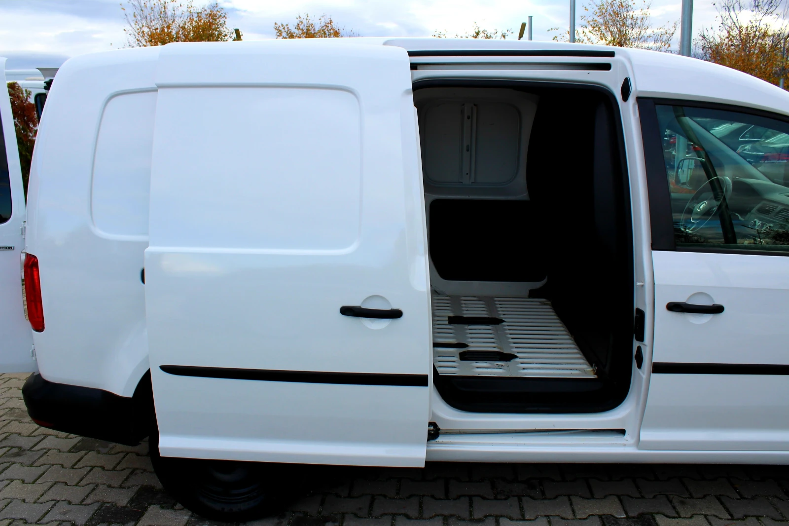 VW Caddy MAXI 1.4 CNG   | Mobile.bg   9