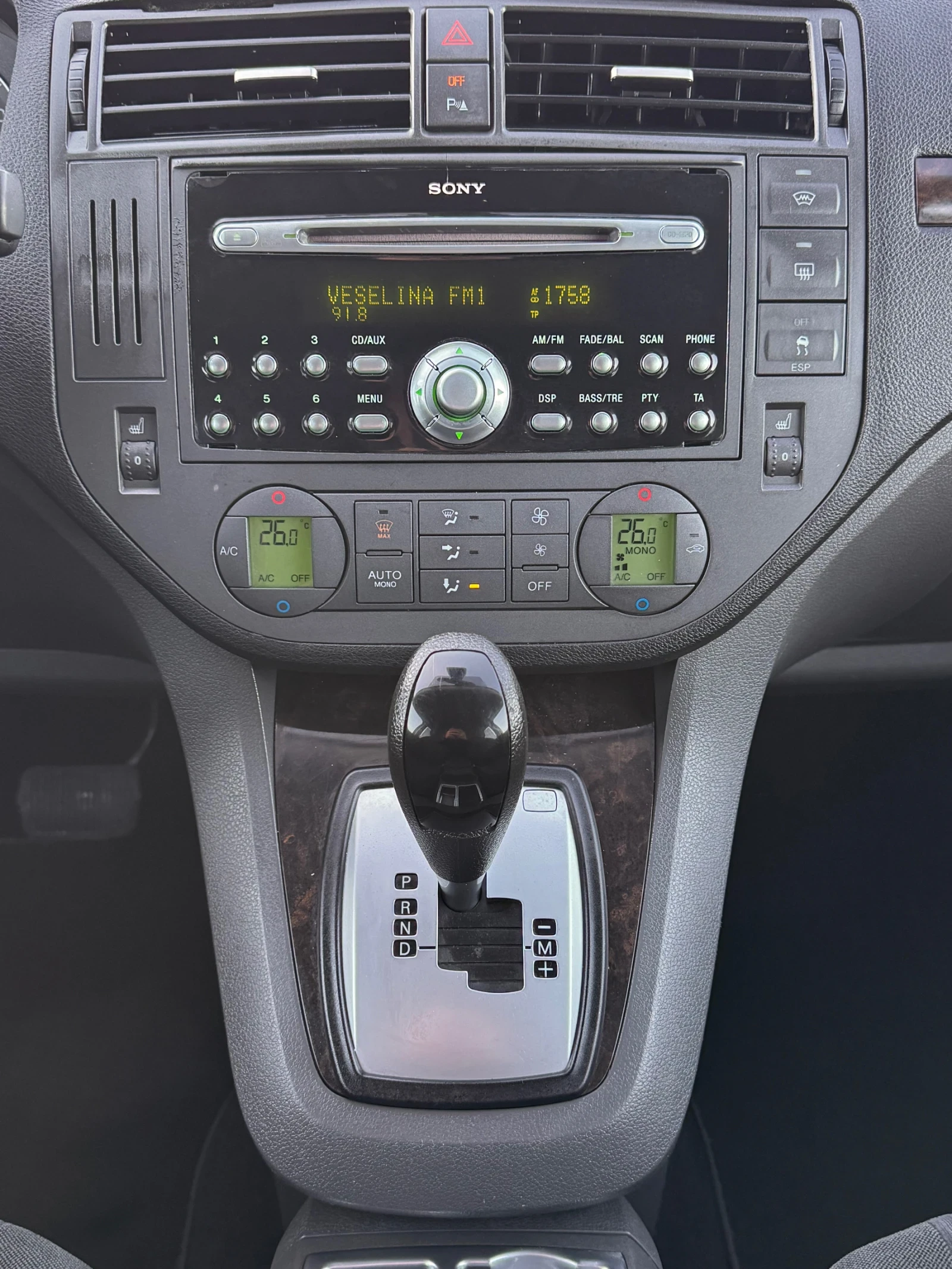 Ford C-max 2.0i АВТОМАТ - изображение 10