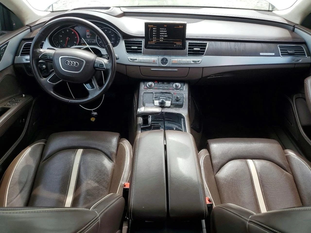 Audi A8 4.0tfsi design selection / пълен пакет кожа, снимка 6 - Автомобили и джипове - 54009393