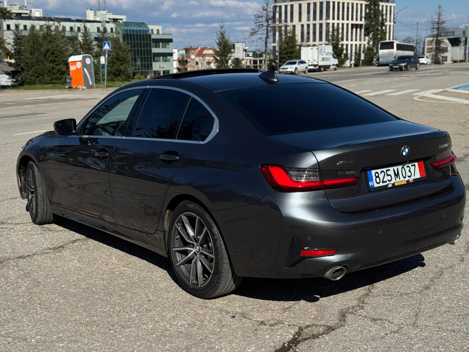 BMW 330 Xdrive b48, снимка 4 - Автомобили и джипове - 54180518