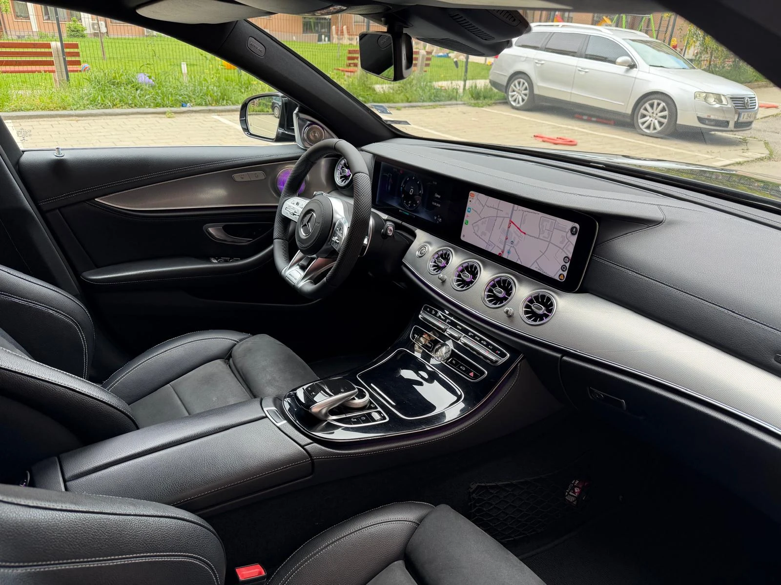 Mercedes-Benz E 220 43 AMG FULL DIGITAL DISTR HEAD UP, снимка 14 - Автомобили и джипове - 54548415