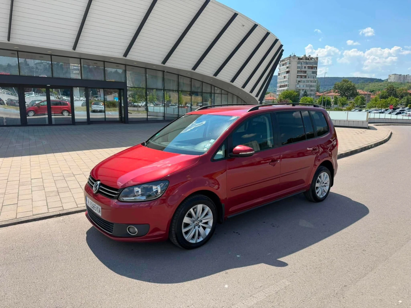 VW Touran 2.0TDI 140к.с. Bluemotion 