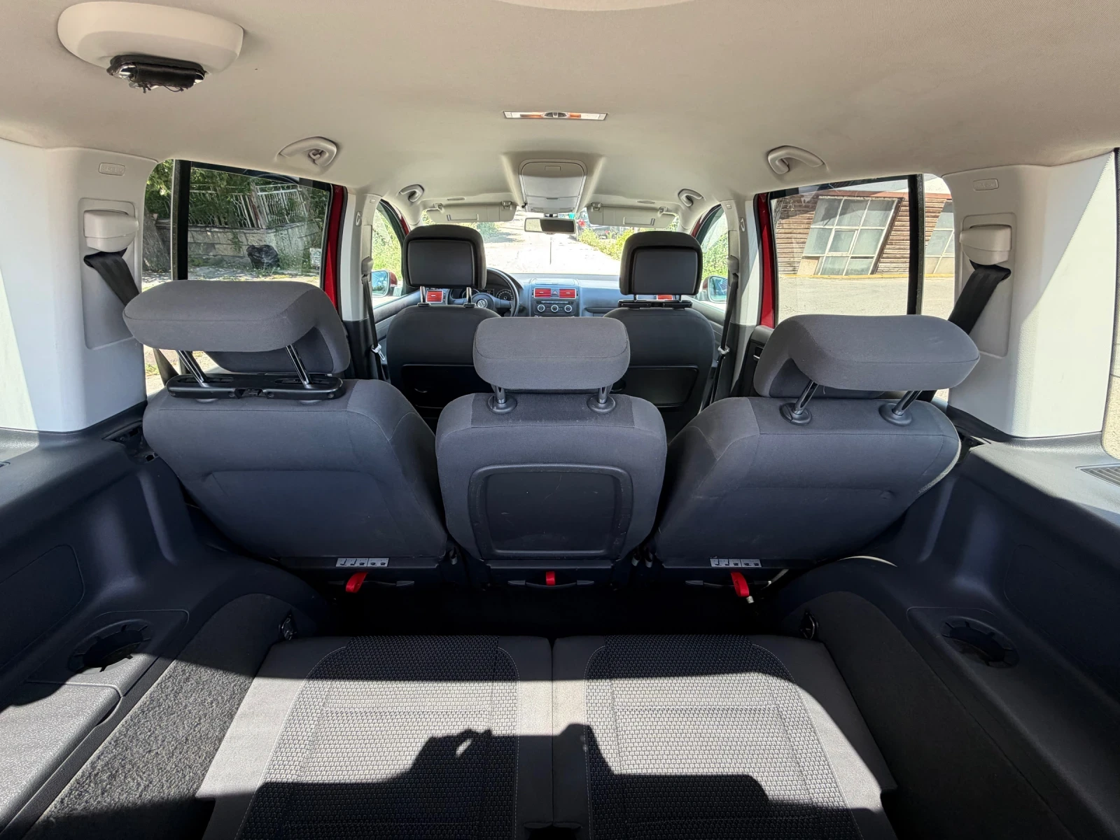 VW Touran 2.0TDI 140�.�. Bluemotion  | Mobile.bg � ����������� 9