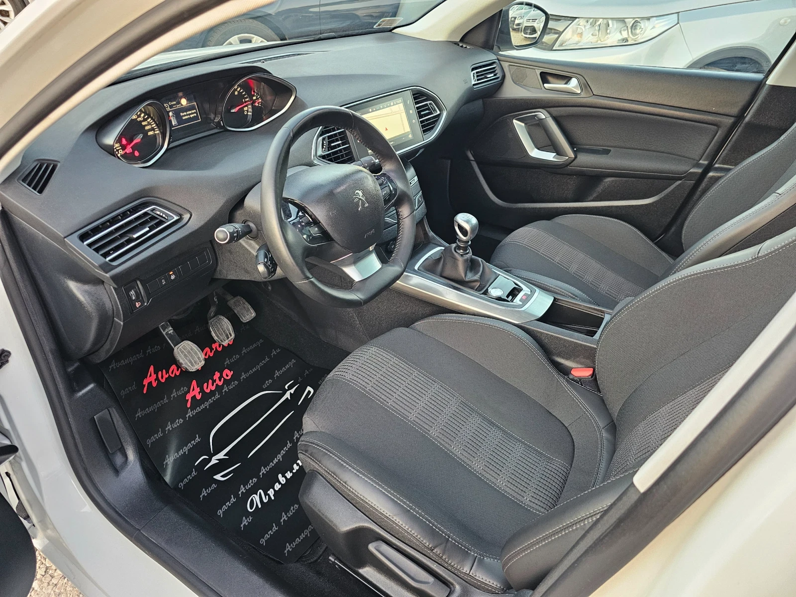 Peugeot 308 1.6HDI, 120к.с., Allure , снимка 8 - Автомобили и джипове - 55106087