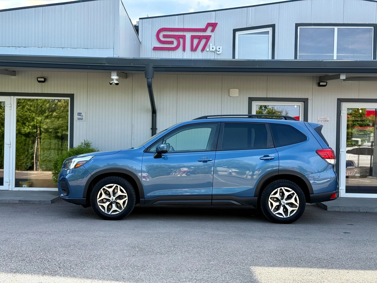Subaru Forester 2.5 PREMIUM, снимка 8 - Автомобили и джипове - 55486178
