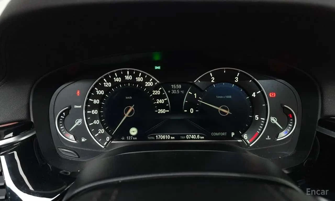 BMW 520 * Luxury Special Edition * ОПЦИЯ ЗА ФИНАНСИРАНЕ, снимка 8 - Автомобили и джипове - 55571688