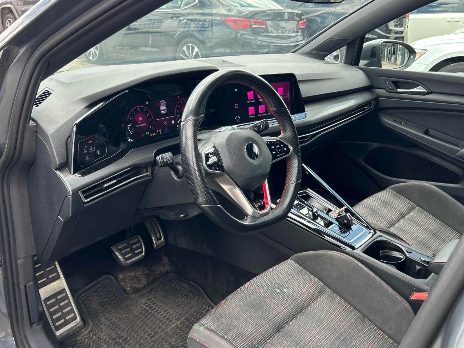 VW Golf GTI, снимка 5 - Автомобили и джипове - 55581341