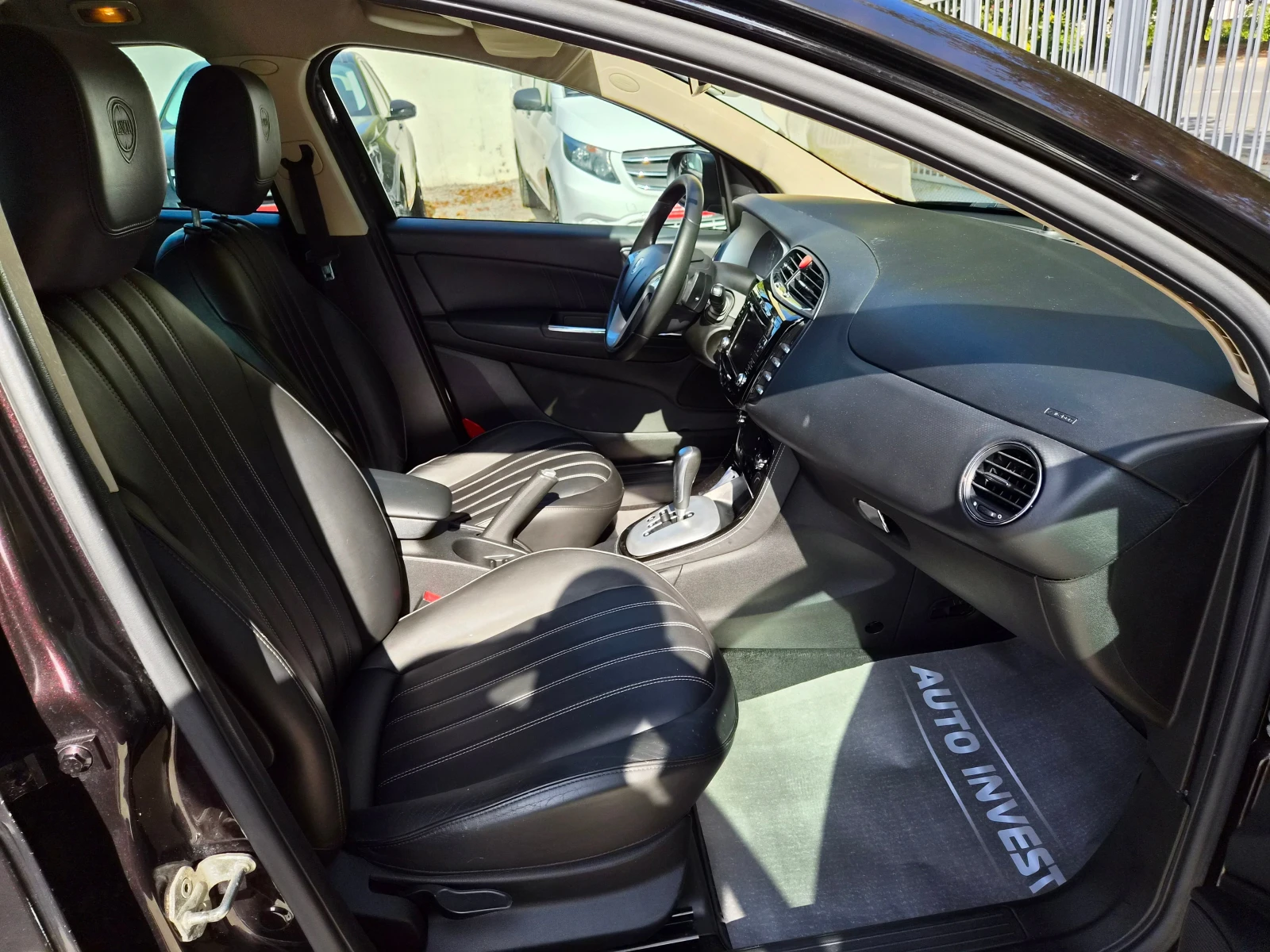 Lancia Delta AVTOMAT, снимка 14 - Автомобили и джипове - 56439298