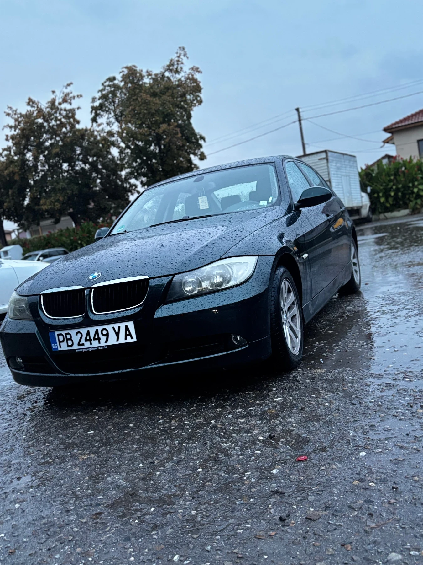 BMW 320, снимка 2 - Автомобили и джипове - 56617890