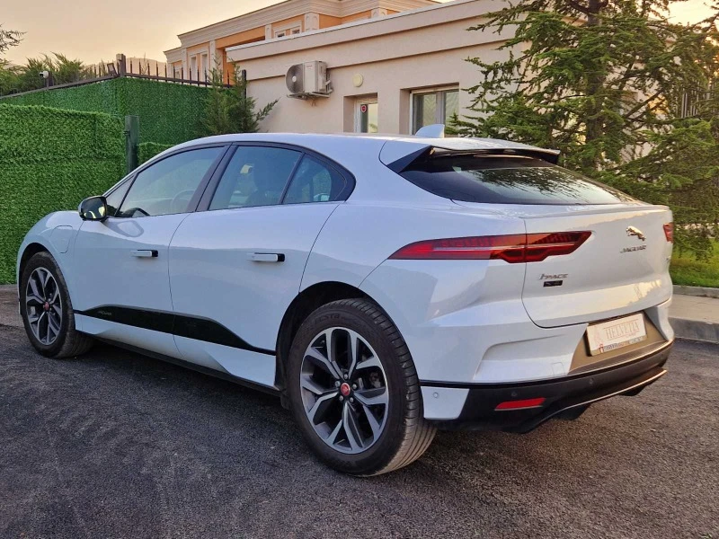 Jaguar I-Pace EV400 AWD, снимка 3 - Автомобили и джипове - 46761223