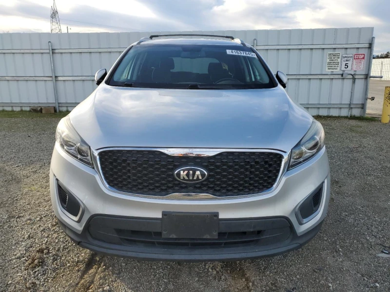 Kia Sorento LX 2.4GDI AWD, снимка 5 - Автомобили и джипове - 48647440