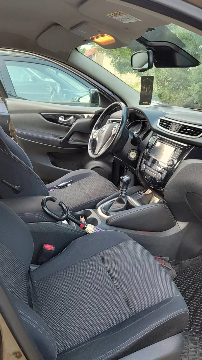 Nissan Qashqai, снимка 7 - Автомобили и джипове - 52408487