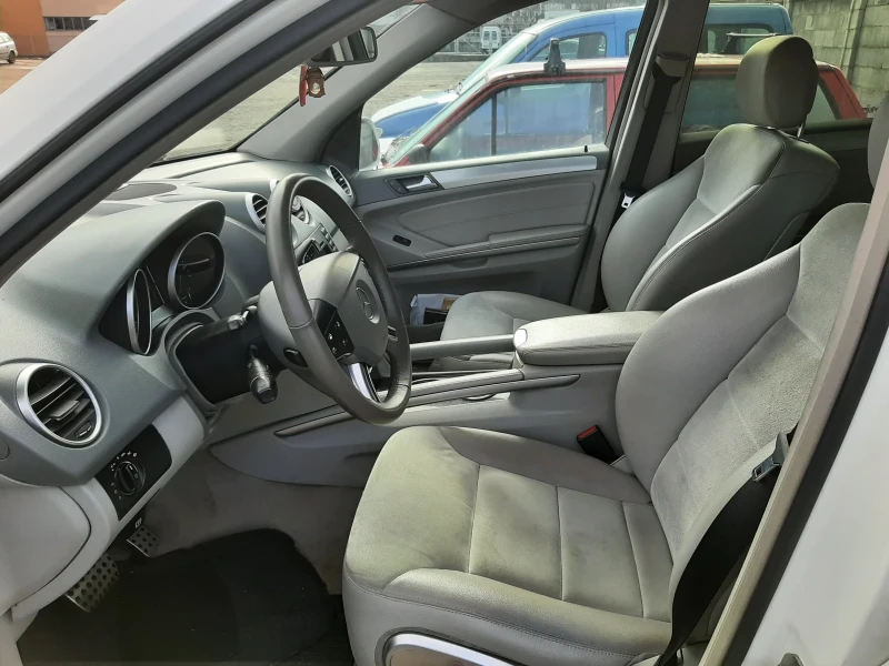 Mercedes-Benz ML 320, снимка 4 - Автомобили и джипове - 53089038