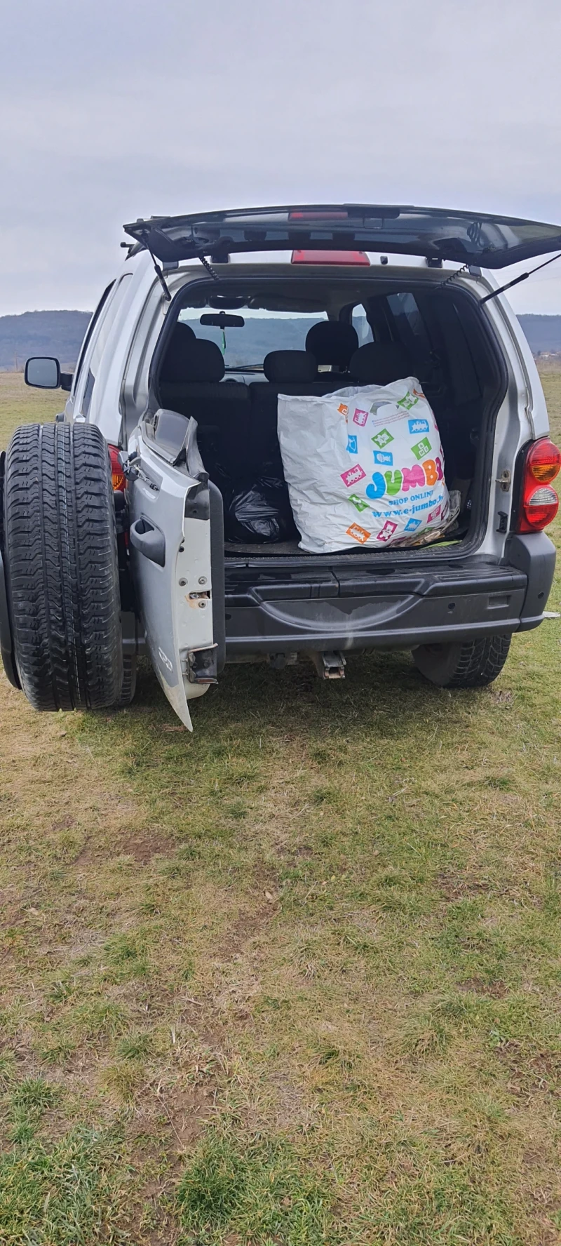 Jeep Cherokee, снимка 8 - Автомобили и джипове - 53487828