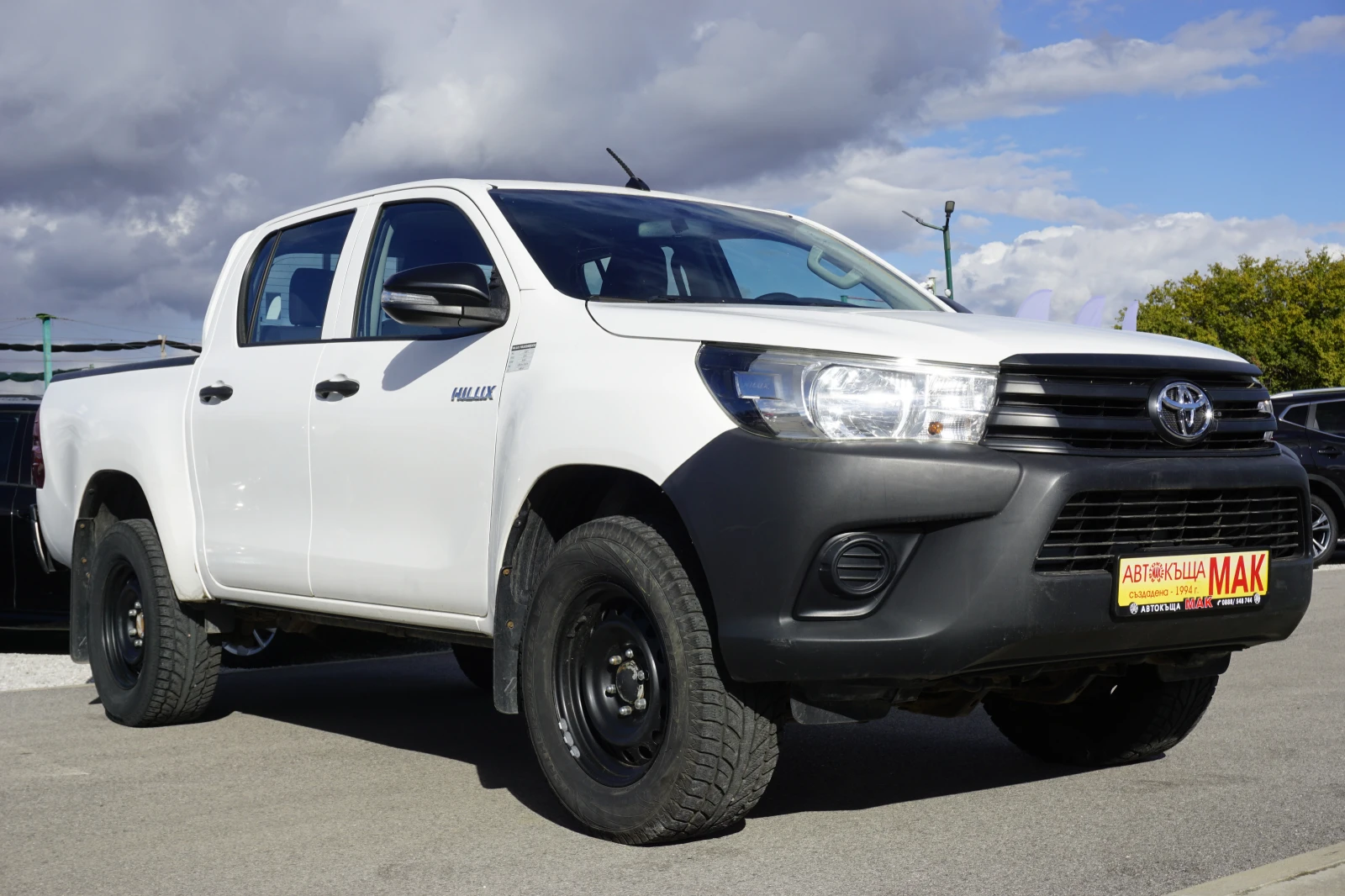 Toyota Hilux 2.4 D-4D/Двойна кабина/4х4/Теглич, снимка 1