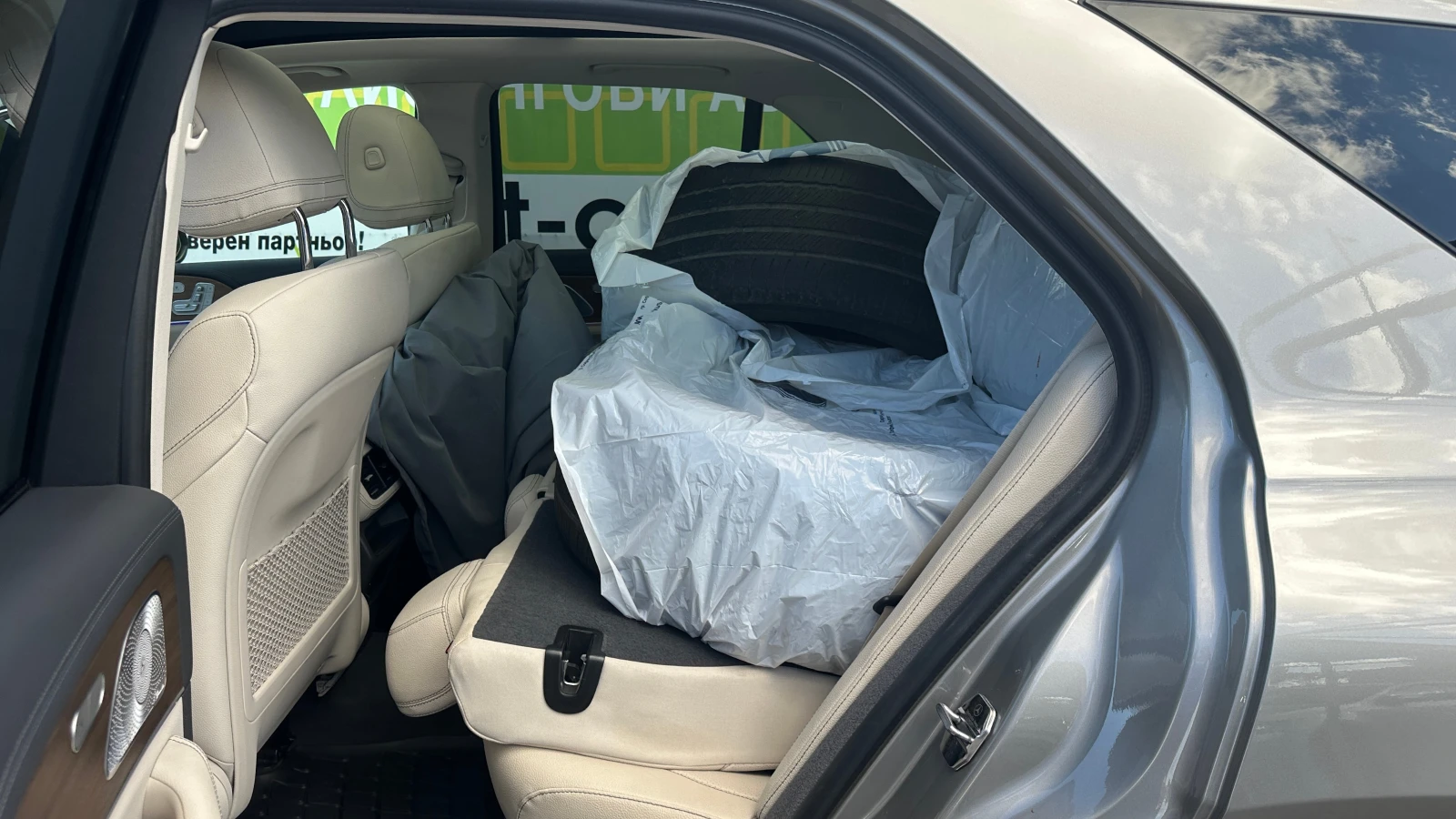 Mercedes-Benz GLE 450 AMG 4 Matic, Напълно обслужен - изображение 10