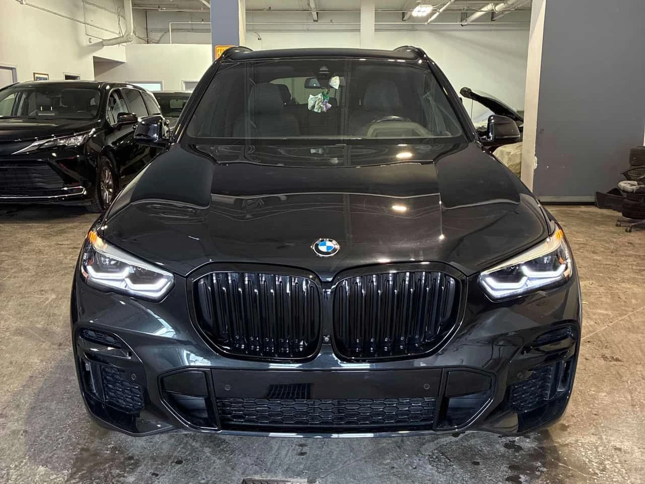 BMW X5 xDrive40i M SPORT/CARFAX/360/ОБДУХВАНЕ/ПАНОРАМА, снимка 2 - Автомобили и джипове - 53979470