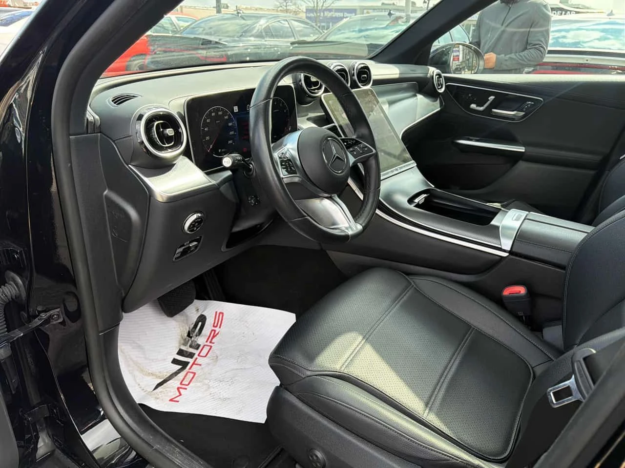 Mercedes-Benz GLC * 300 * CARFAX * ЦЕНА ДО БГ, снимка 5 - Автомобили и джипове - 54089864