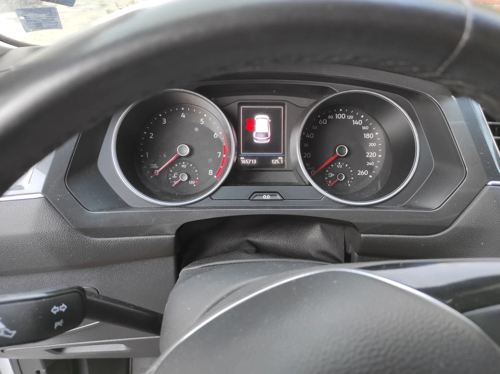 VW Tiguan, снимка 3 - Автомобили и джипове - 55790097