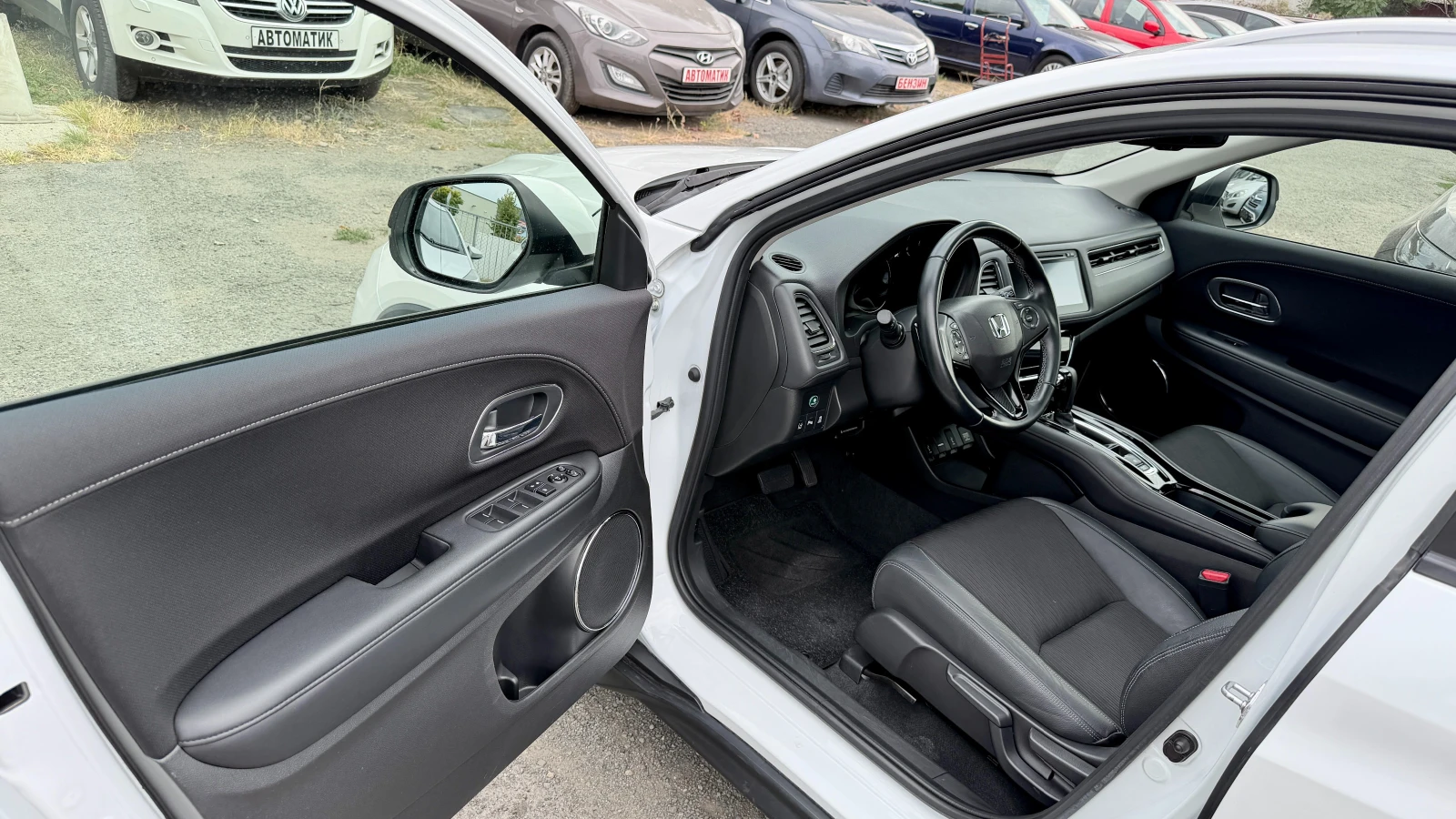 Honda Hr-v 1.5i 70хил.км. Автоматик Внос Швейцария!LED, Navi , снимка 9 - Автомобили и джипове - 55830656