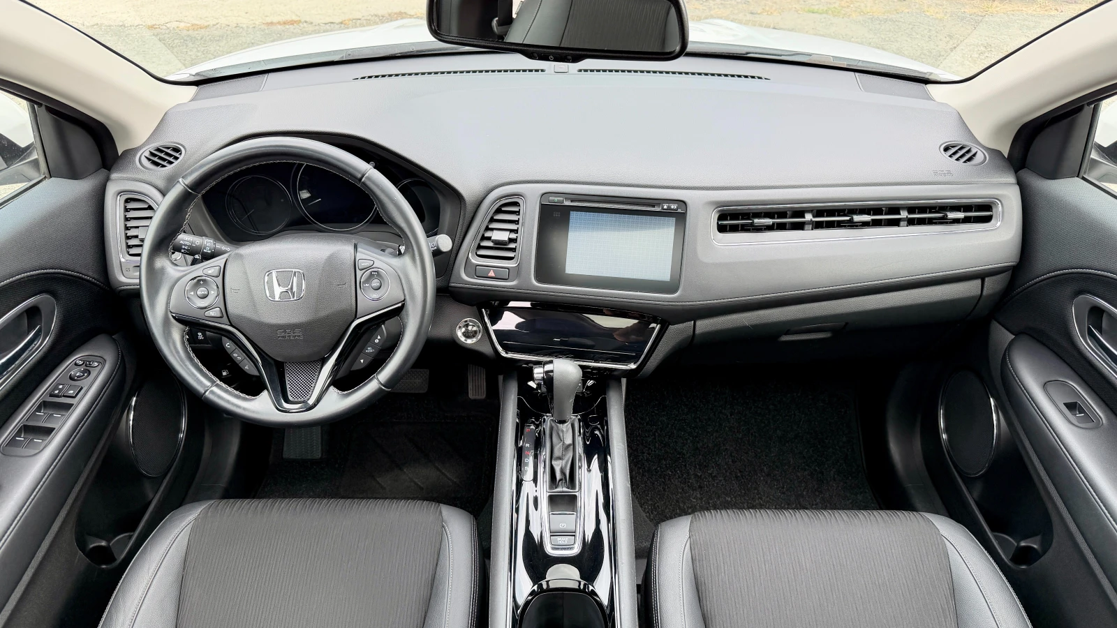 Honda Hr-v 1.5i 70хил.км. Автоматик Внос Швейцария!LED, Navi , снимка 12 - Автомобили и джипове - 55830656