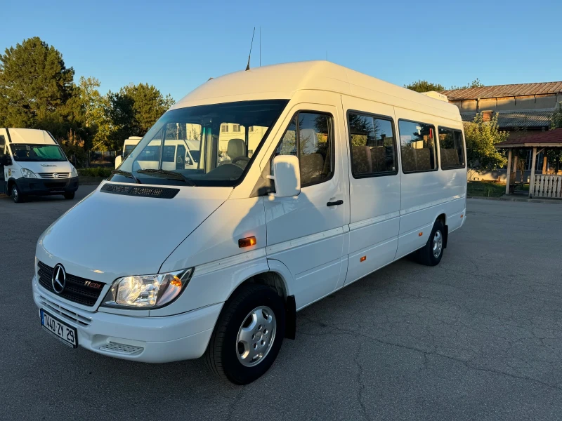 Mercedes-Benz Sprinter 311 перфектен, снимка 2 - Бусове и автобуси - 46187829